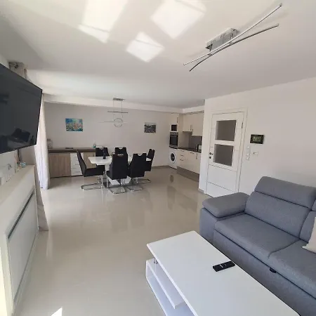 Patricia Stari Grad (Hvar)